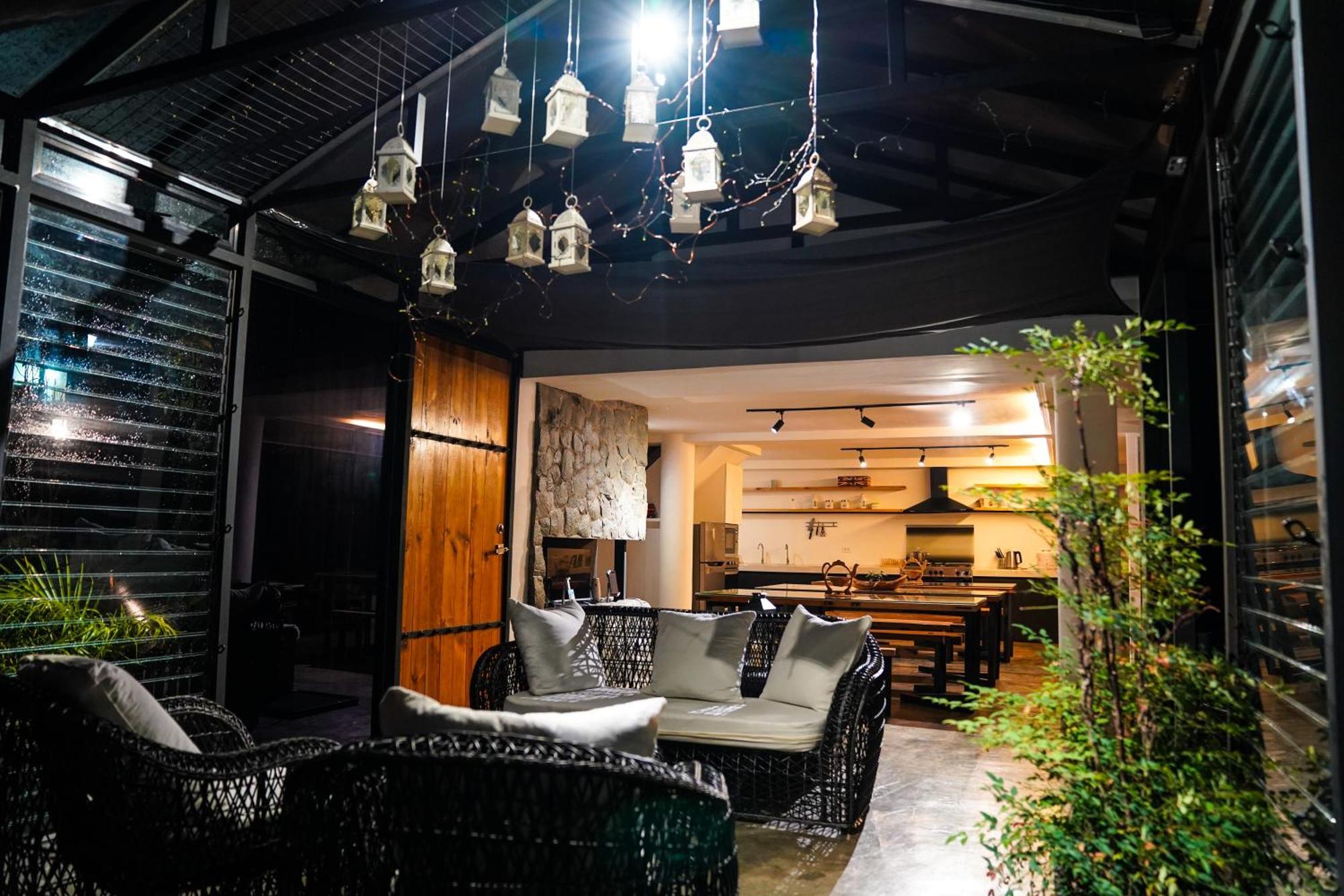 Tudor In The Pines Villa Baguio City Exterior foto